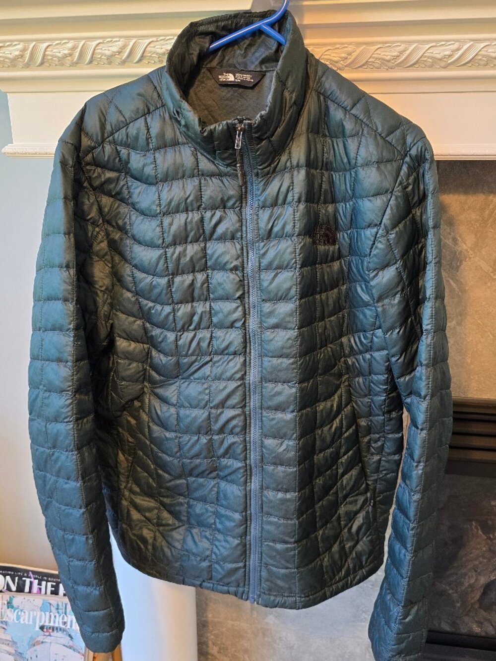 The North Face Men"s ThermoBall Quilted Jacket size Medium Black
